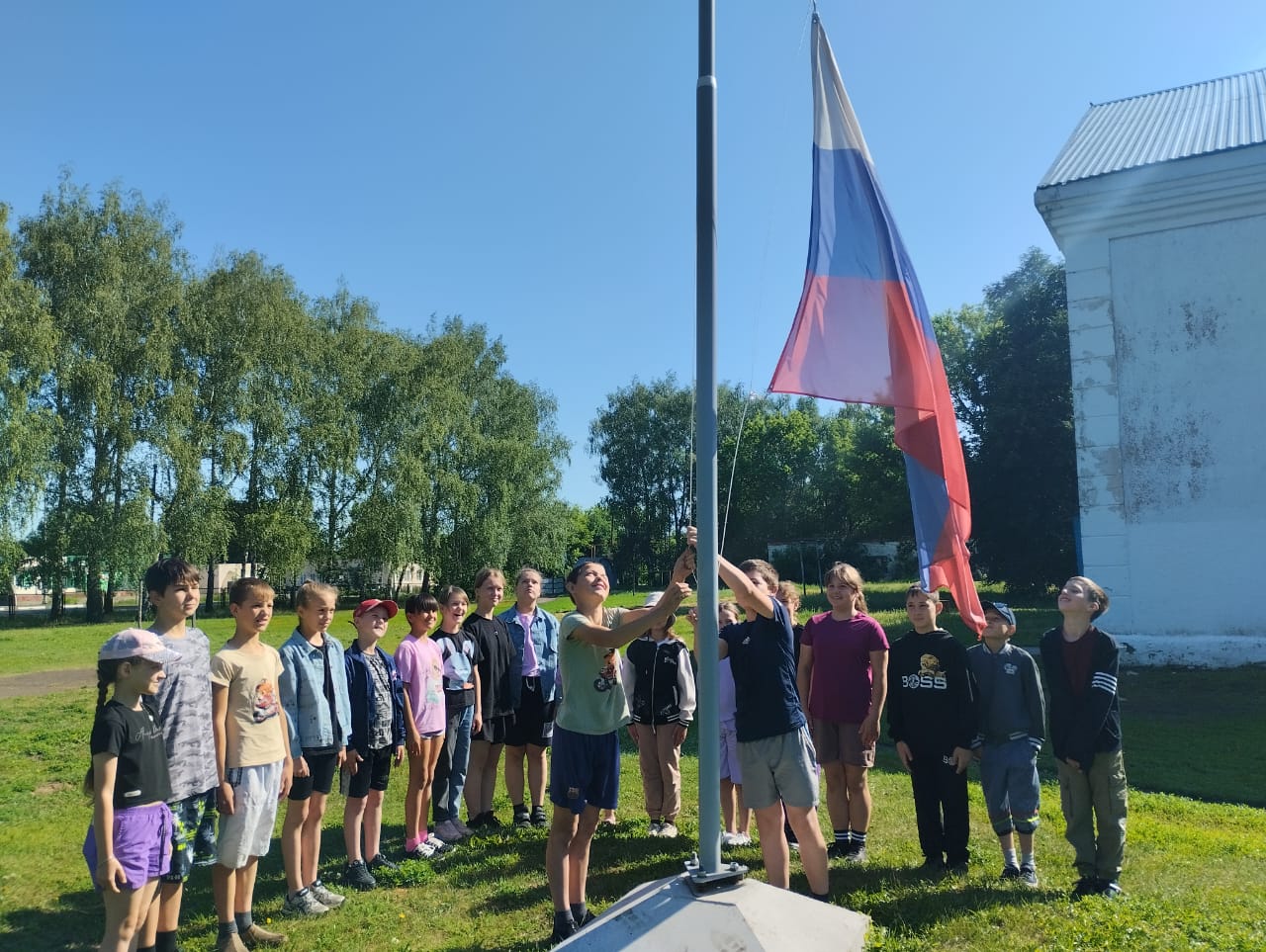 Открытие первой смены Детского оздоровительного лагеря.